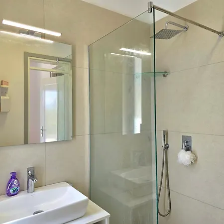 Villa Cape Of Rodon Vila With Pool - 277